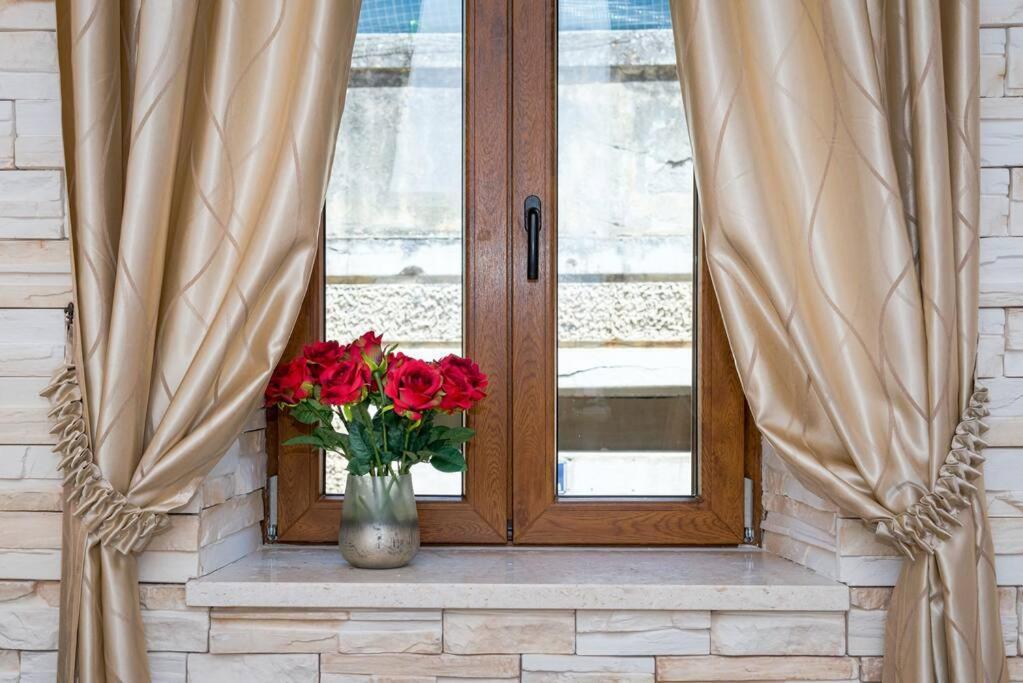 Diva 1,Stylish Old Town Studio Apartment Near Beach Split Exterior foto